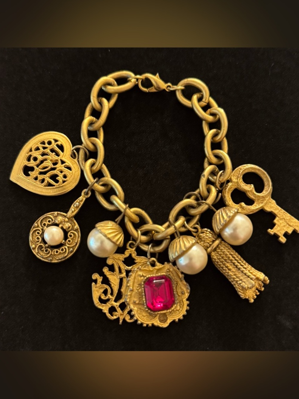 French Etruscan RARE VTG Charm Bracelet - Picture 6 of 12